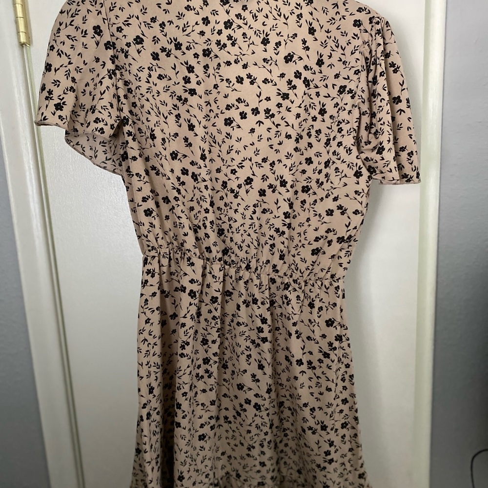 Dress - Picture 2 of 3